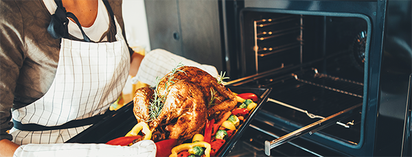 You are currently viewing Take the spark out of the kitchen with these Thanksgiving safety tips