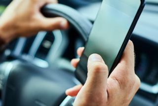 Distracted driving and your insurance client’s employees