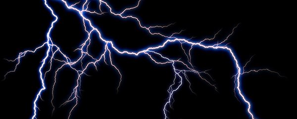 You are currently viewing How to prevent lightning injuries and damage at your home and business